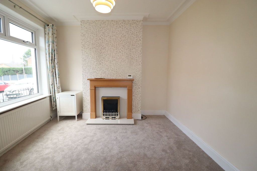 Property photo 3 of 13 Photograph 3