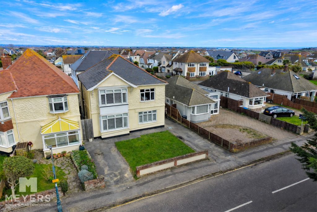 Property photo 3 of 21