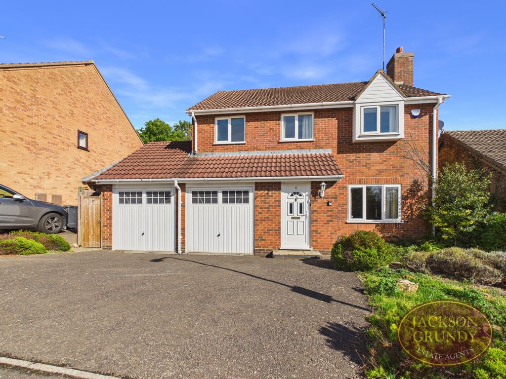 Property photo 1 of 20 Stenhouse Close