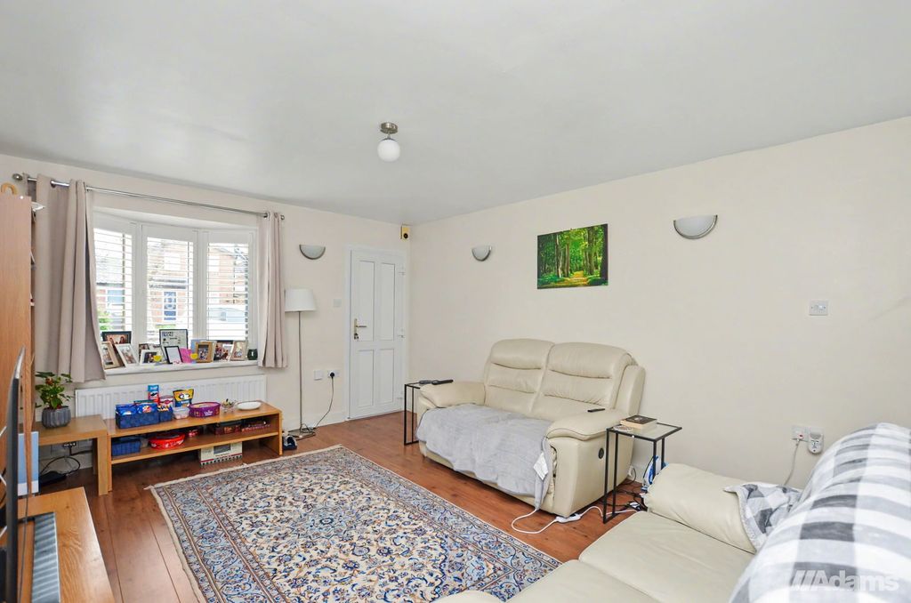 Property photo 3 of 17