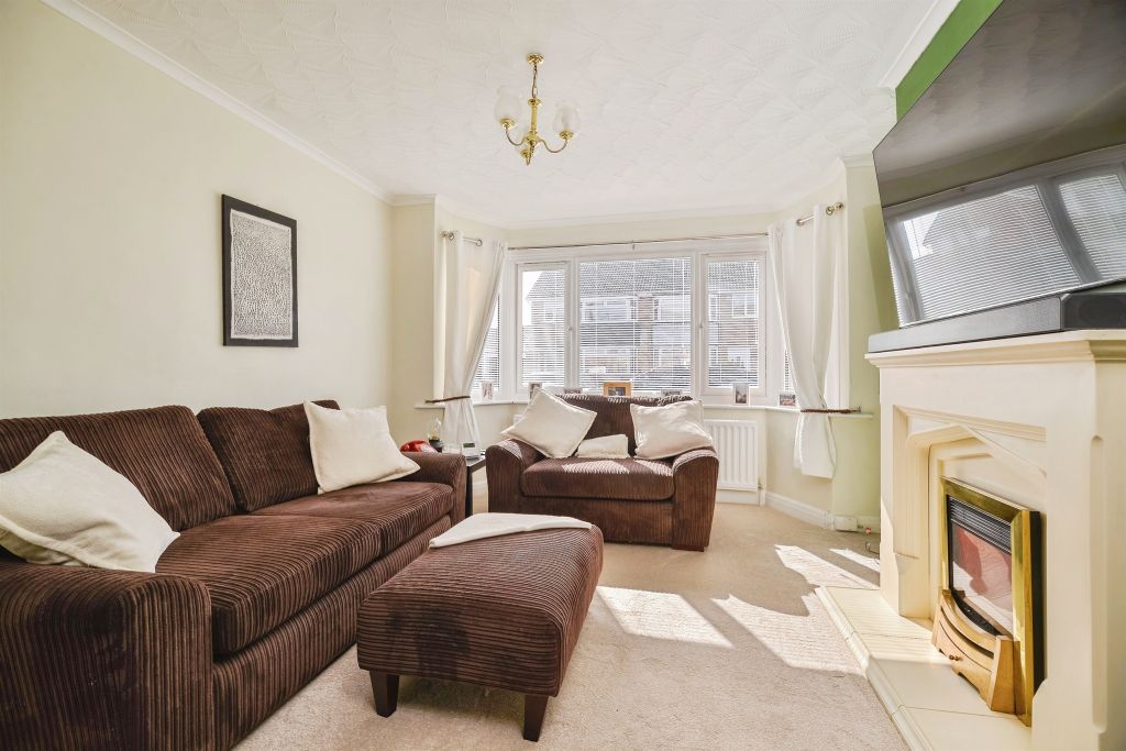 Property photo 3 of 18