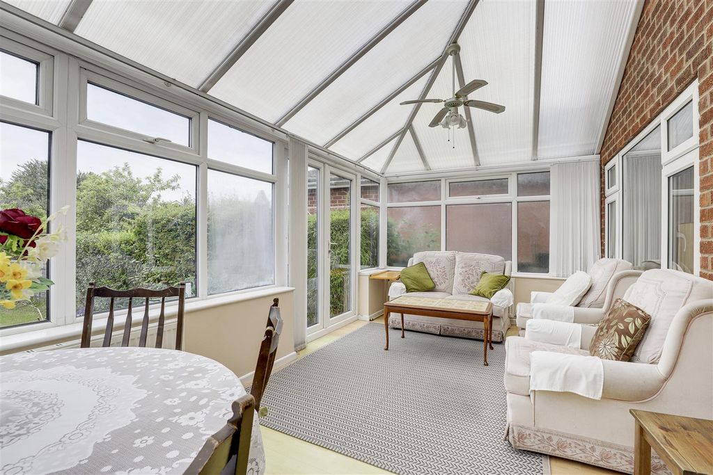 Property photo 2 of 17 7937.Jpg