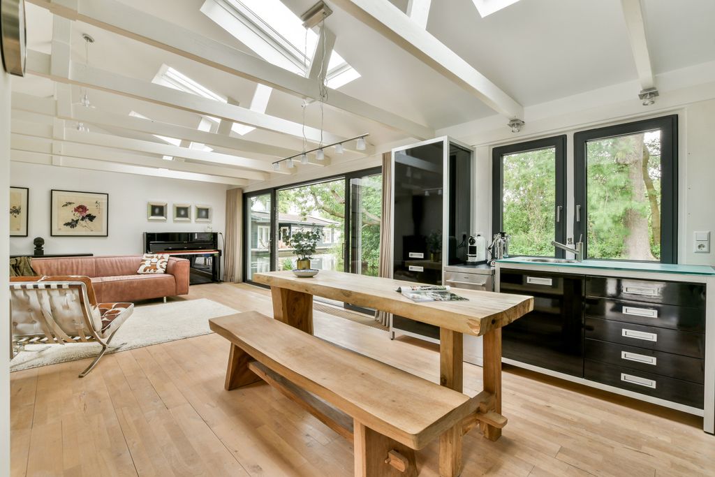 Property photo 3 of 35