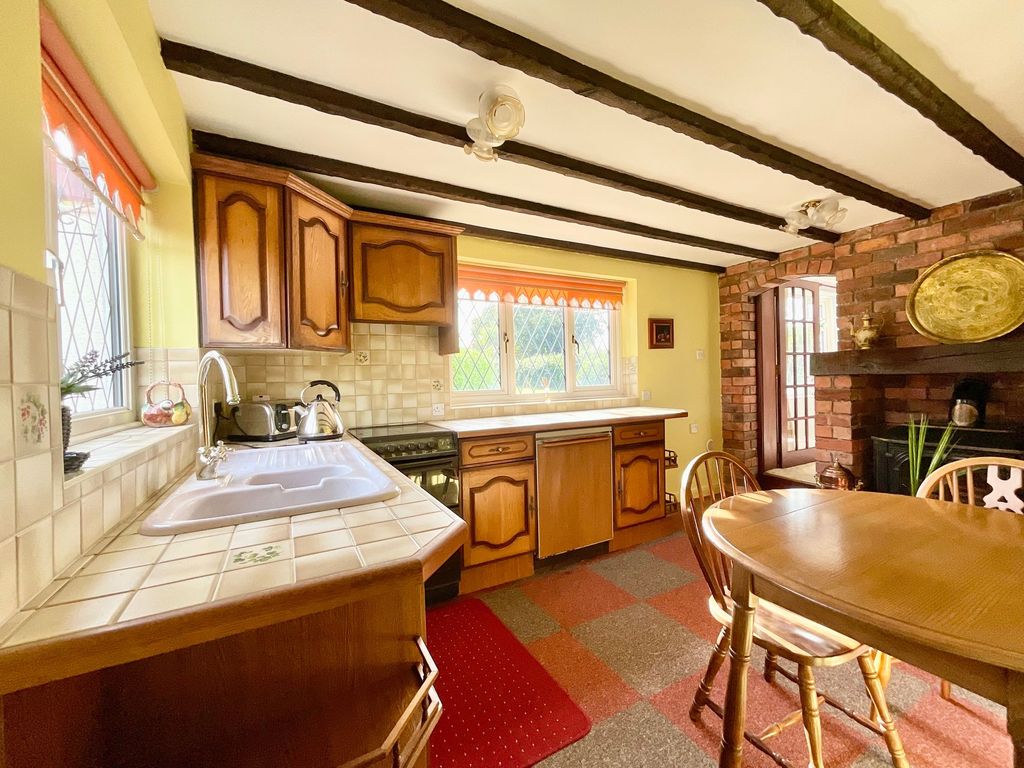 Property photo 3 of 31
