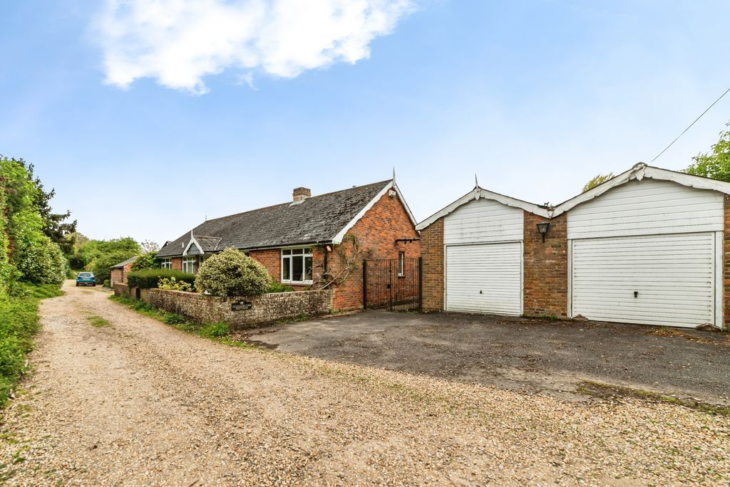 Property photo 1 of 18 Pbox-Img.Jpg