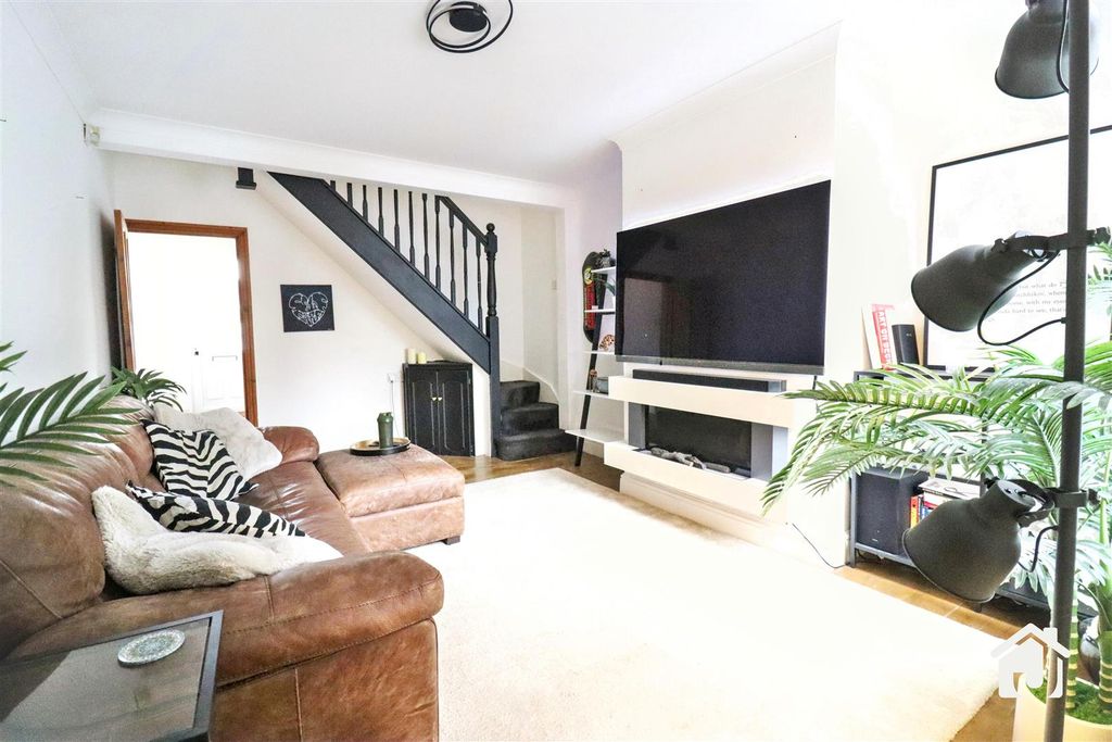 Property photo 3 of 22 Img_9372.Jpg