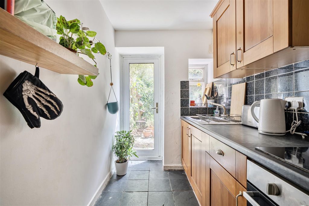 Property photo 3 of 14 1486314-10-6A4Bb806Eeb37.Jpg