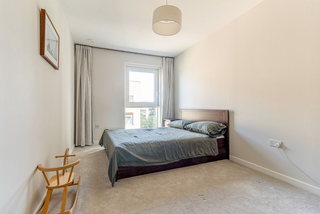 Property photo 3 of 20