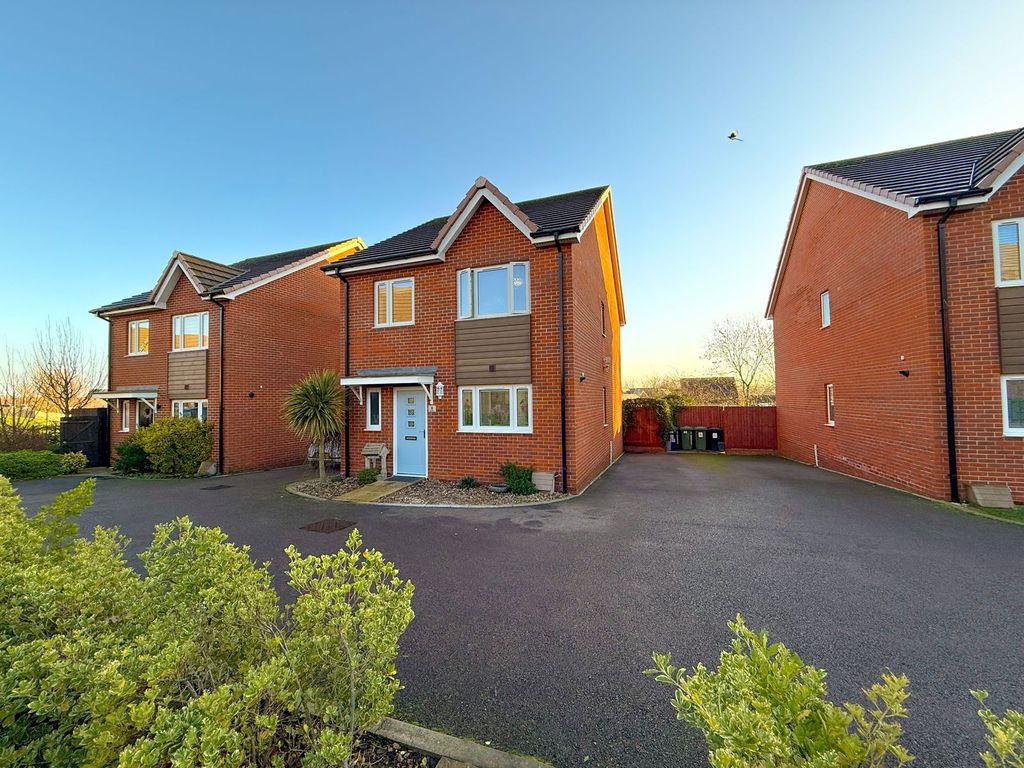 Property photo 1 of 21