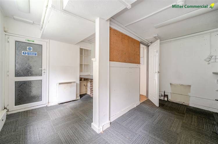 Property photo 3 of 11
