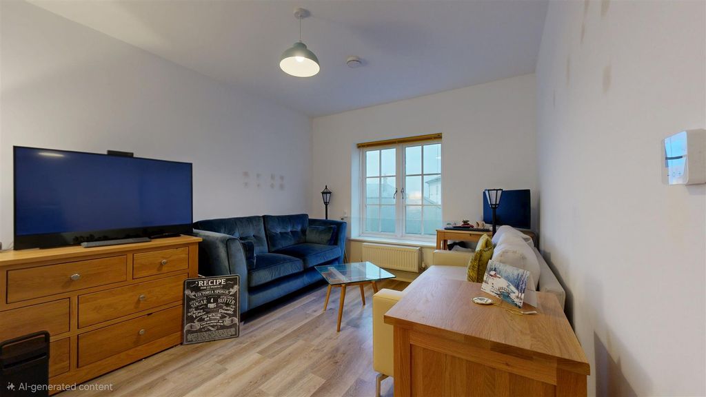 Property photo 2 of 5 New Living .Jpg