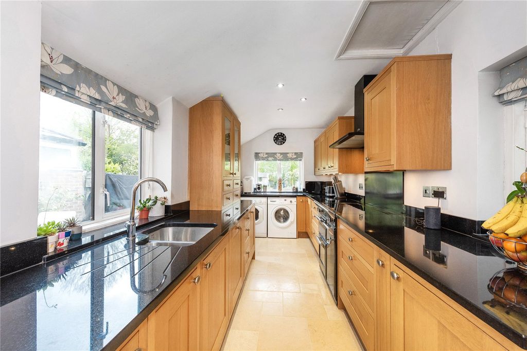 Property photo 3 of 19 Picture No. 08