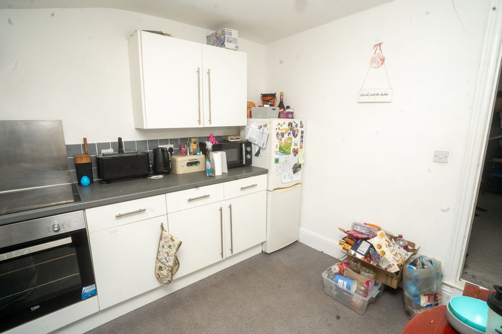 Additional image 8 of 2 bed flat for saleCatherine Street, Chester CH1