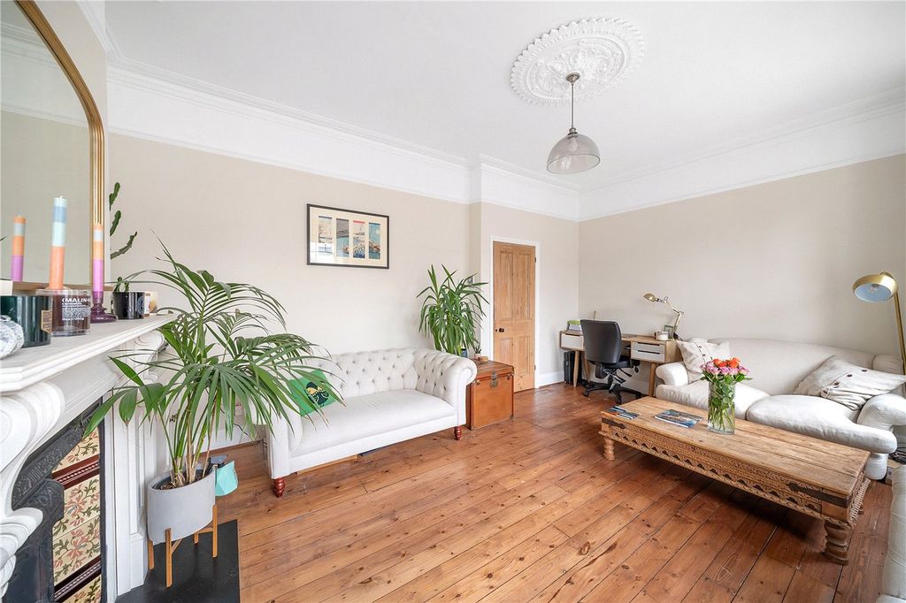 Property photo 2 of 15 Picture 2