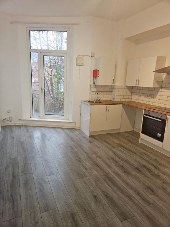 Property photo 2 of 10 Photo 4