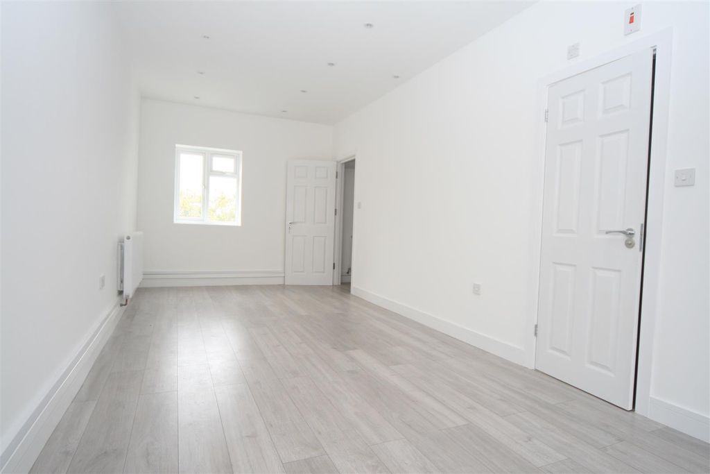 Property photo 3 of 9 Img_1620.Jpg