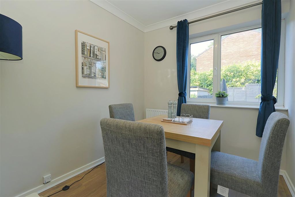 Property photo 3 of 16 Dining Space