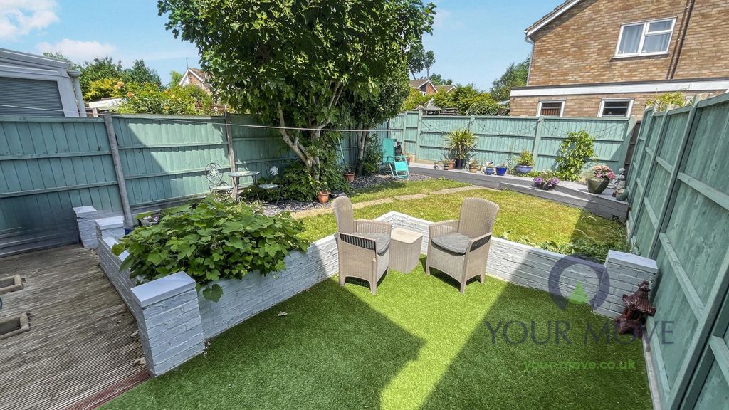 Property photo 3 of 16 Garden