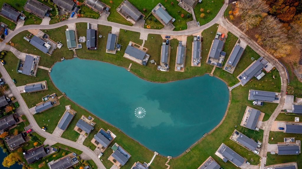 Property photo 2 of 27