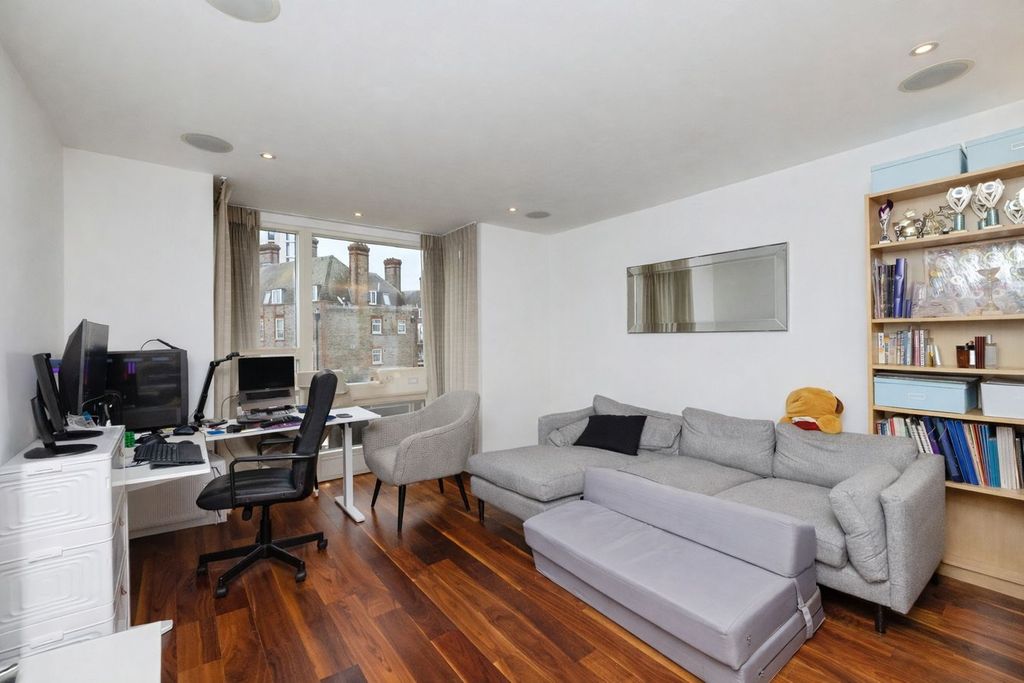 Property photo 3 of 7