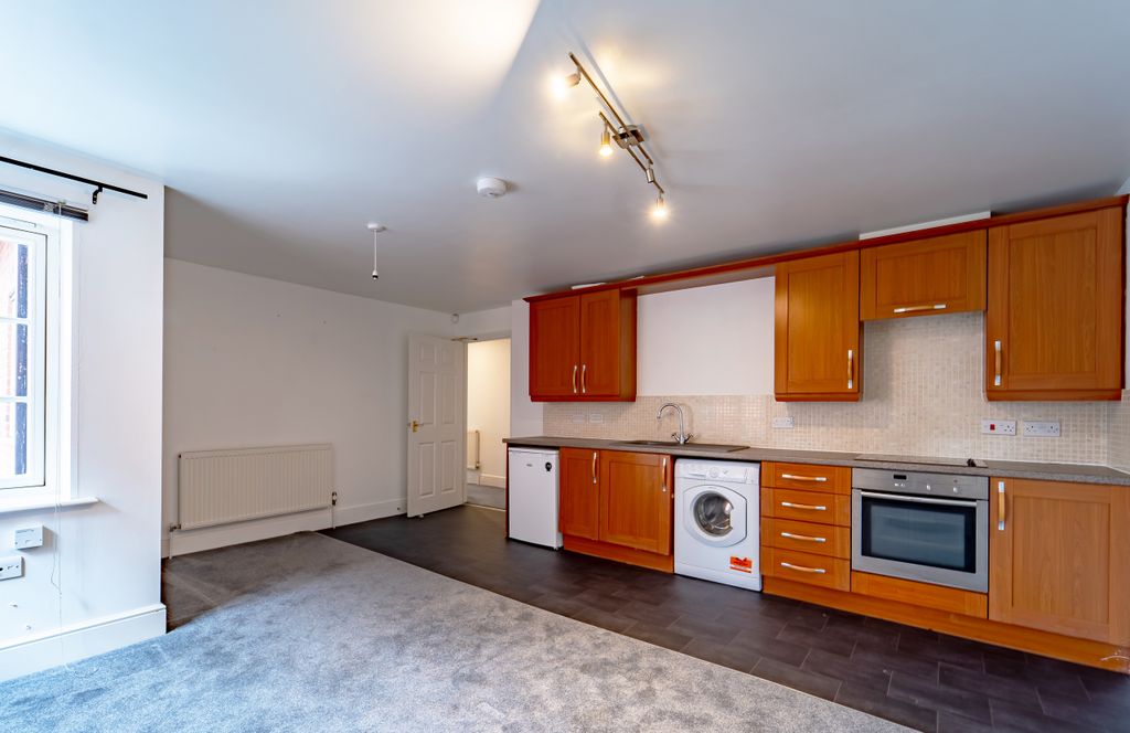 Property photo 3 of 7 4 Acacia Ammended Kitchsf)