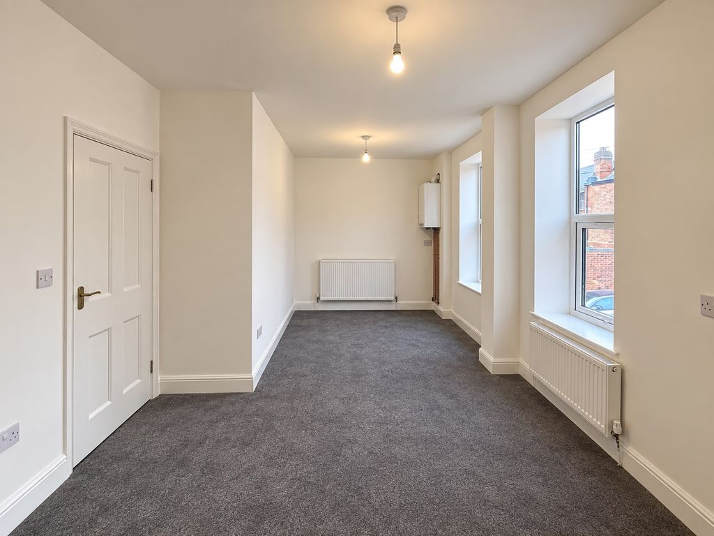 Property photo 1 of 5 2 Bedroom Flat For Rent