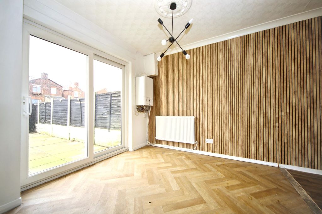 Property photo 3 of 23