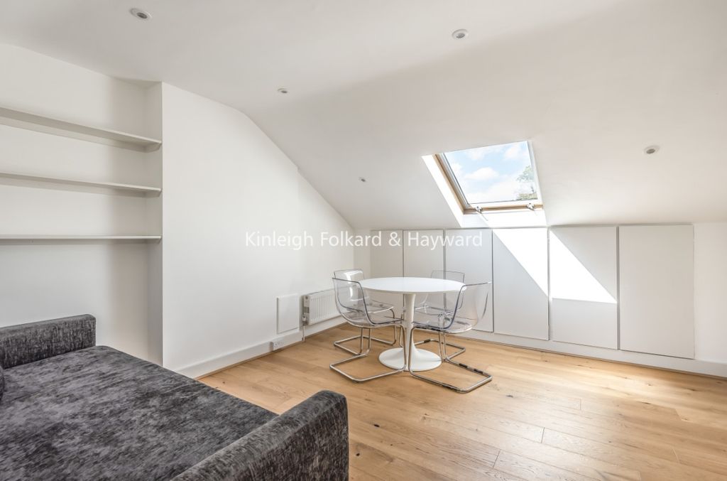 Property photo 1 of 6 8030Bb44-Ebd7-4163-9