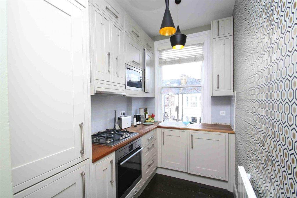 Property photo 1 of 9 Picture No. 06