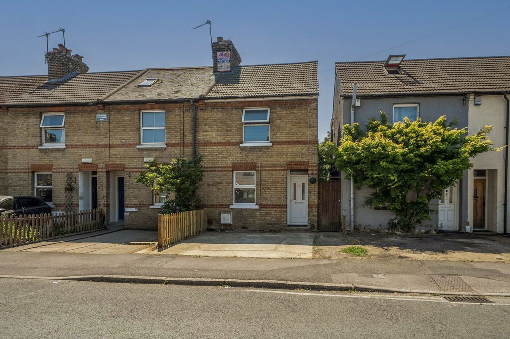 Property photo 1 of 11 External