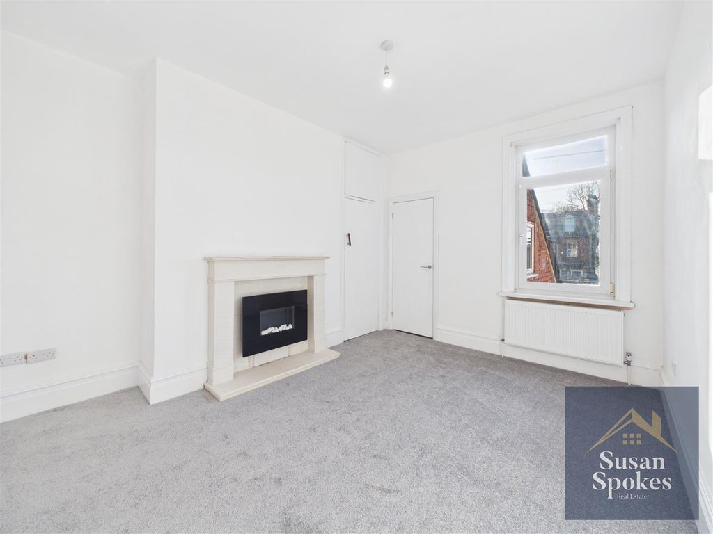 Property photo 2 of 25 Cam01858G0-Pr0231-Still005.Jpg