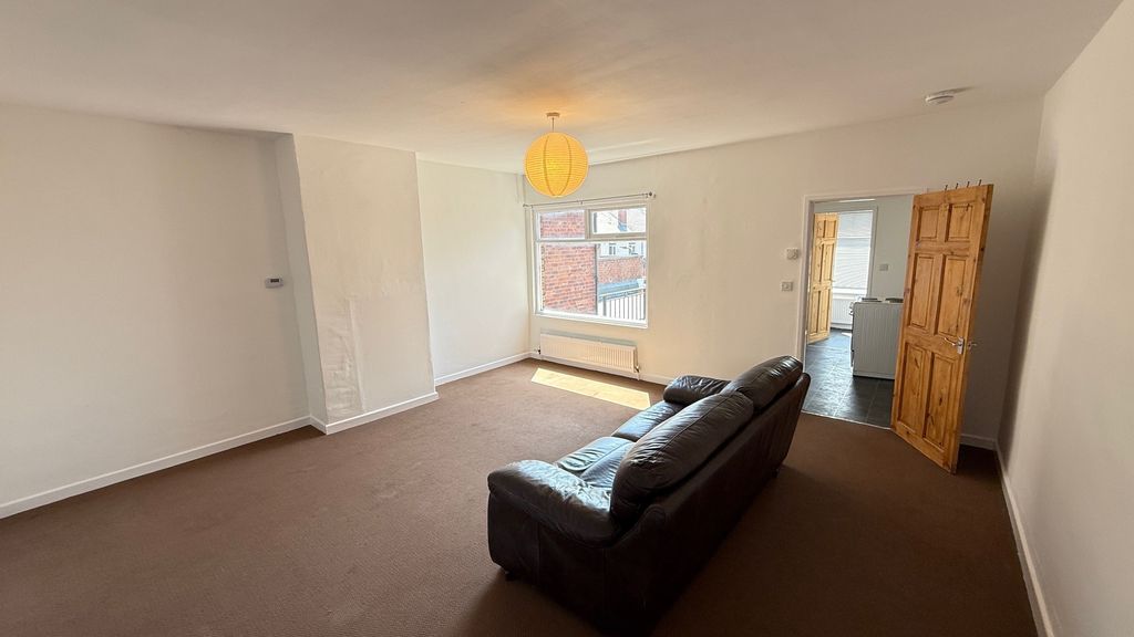 Property photo 3 of 8 Image
