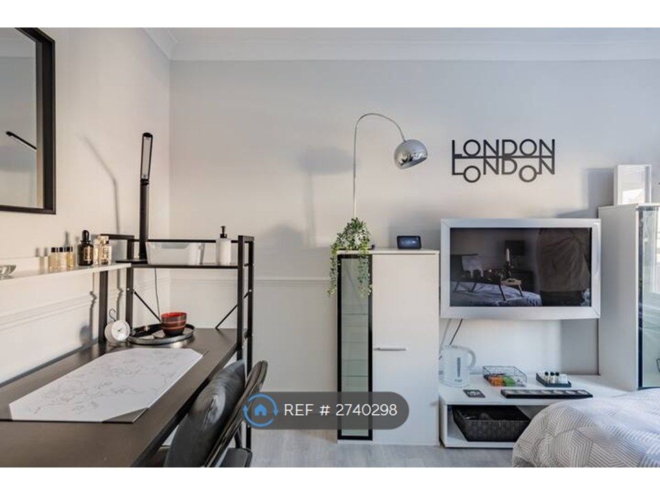 Property photo 1 of 16 Trendy Little Thing