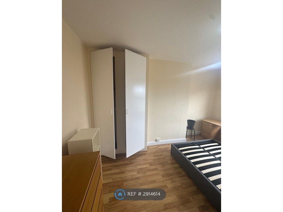 Property photo 2 of 3