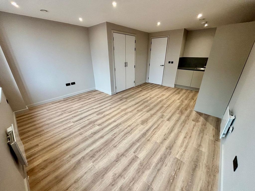 Property photo 3 of 15 Picture No. 08