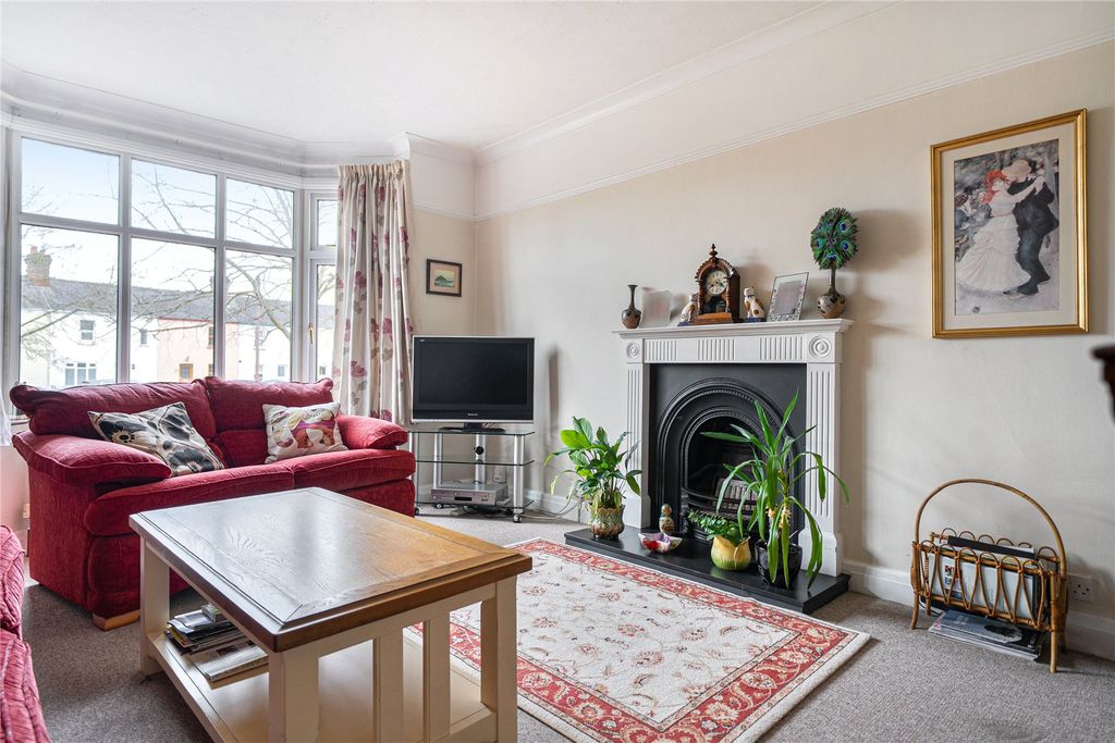 Property photo 2 of 13 Sitting Room