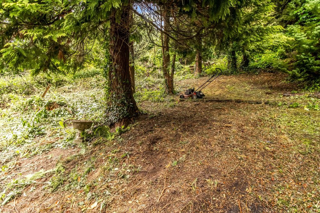 Property photo 2 of 32 Picture No. 20