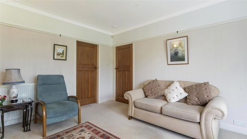 Property photo 3 of 17 Picture No. 04
