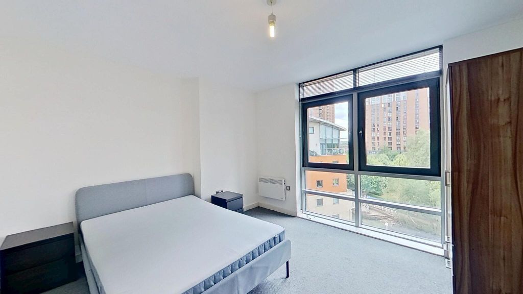 Property photo 3 of 16 Bedroom