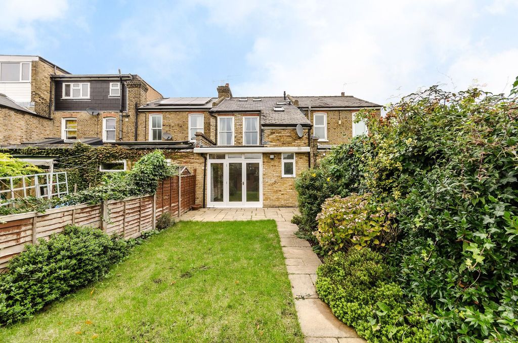 Property photo 2 of 13
