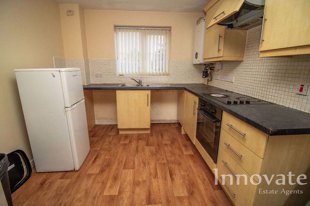 Property photo 3 of 6 Photo 6