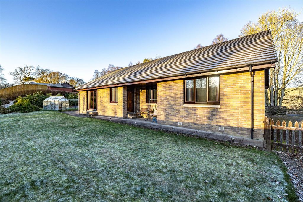 Property photo 3 of 35 Tigh-Na-Magh Lindean 01.Jpg