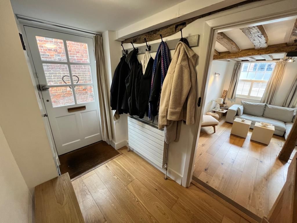 Property photo 2 of 26 Entrance Hall