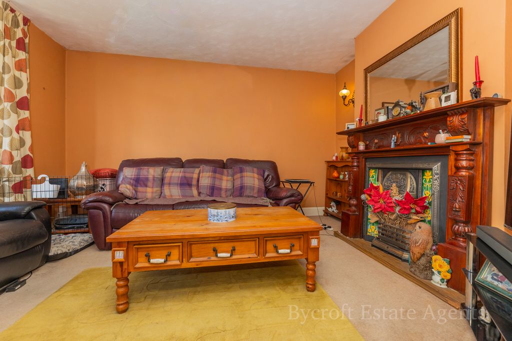 Property photo 3 of 14