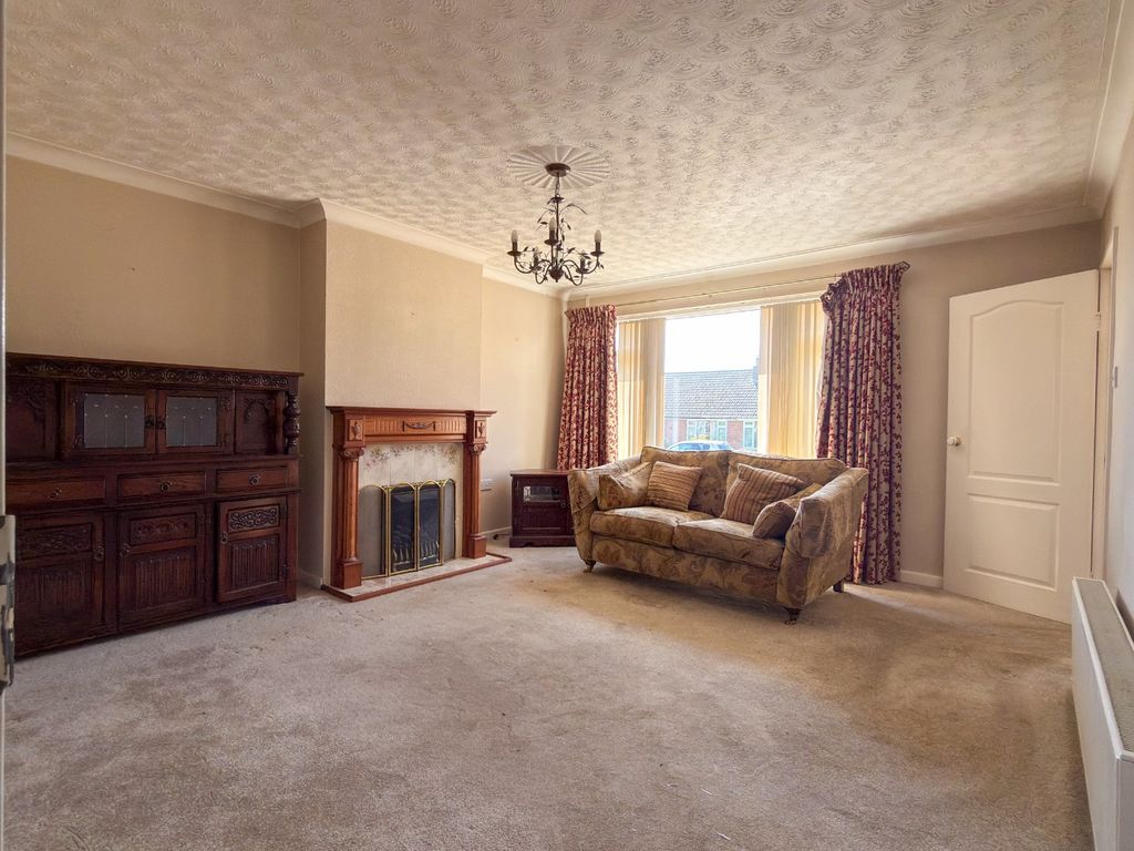 Property photo 3 of 14 5015722