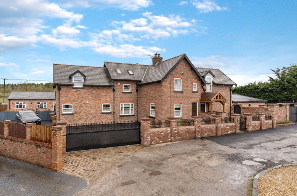 Property photo 1 of 36 45