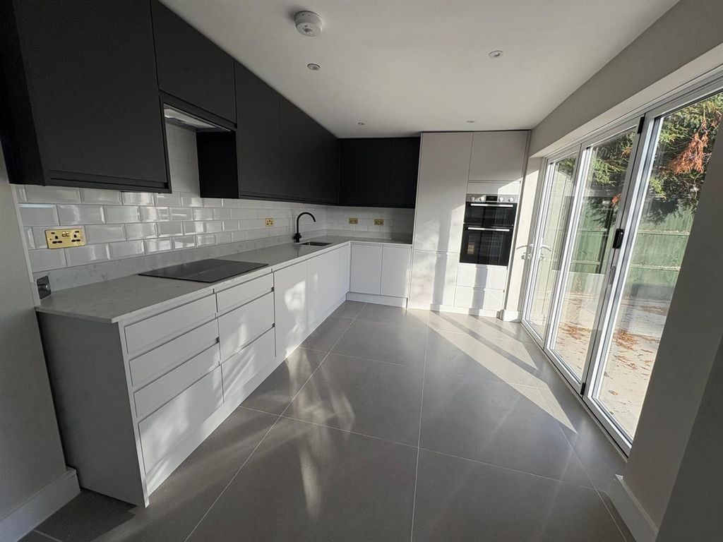 Property photo 1 of 17 Img-20251007-Wa0011.Jpg