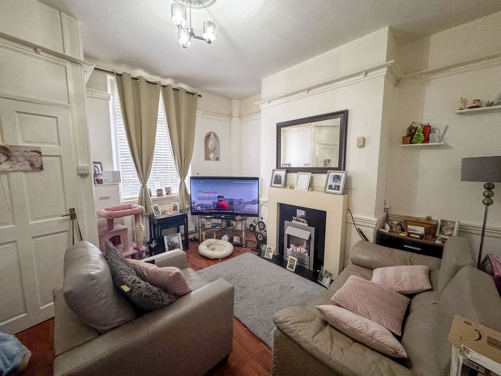 Property photo 2 of 10 Hillst383484Img_9983_Edited.Jpg