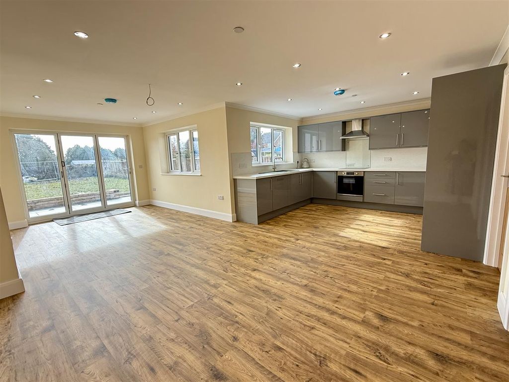 Property photo 2 of 33 Img_9075.Jpeg