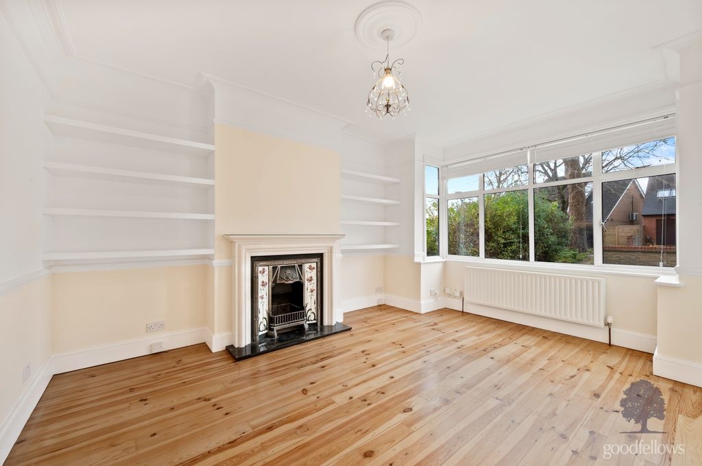 Property photo 3 of 24 Picture 3